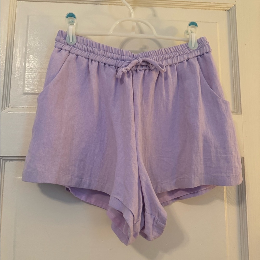 CROSBY BY MOLLIE BURCH Sarah Shorts in lilac size M